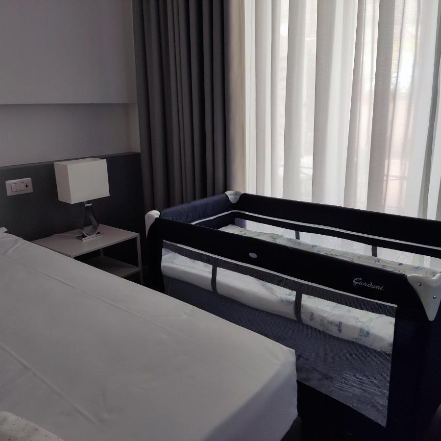Ema Flat In Trastevere Rome Exterior photo