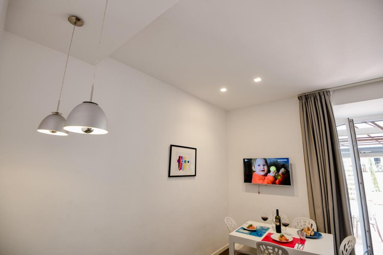 Ema Flat In Trastevere Rome Exterior photo